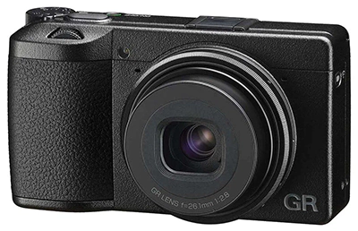 Ricoh GR IIIx слева