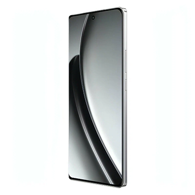 realme GT 6-sprava realme GT 6 справа